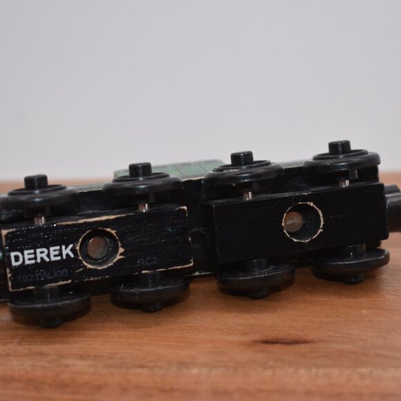 Derek 2003 Thomas the Tank & Friends Wooden Railway Learning Curve Round Magnet - Picture 10 of 10